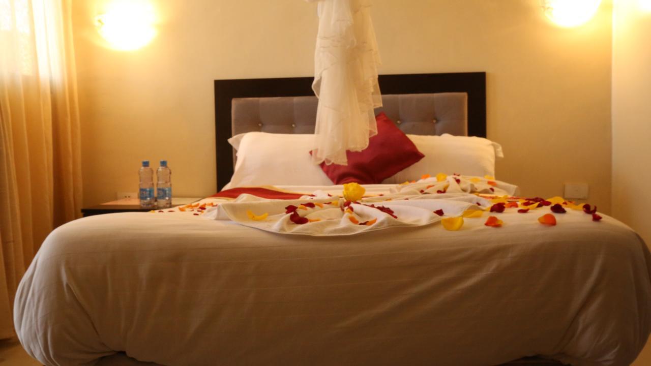 Lakemark Hotel And Tour Service Bahir Dar Exterior photo